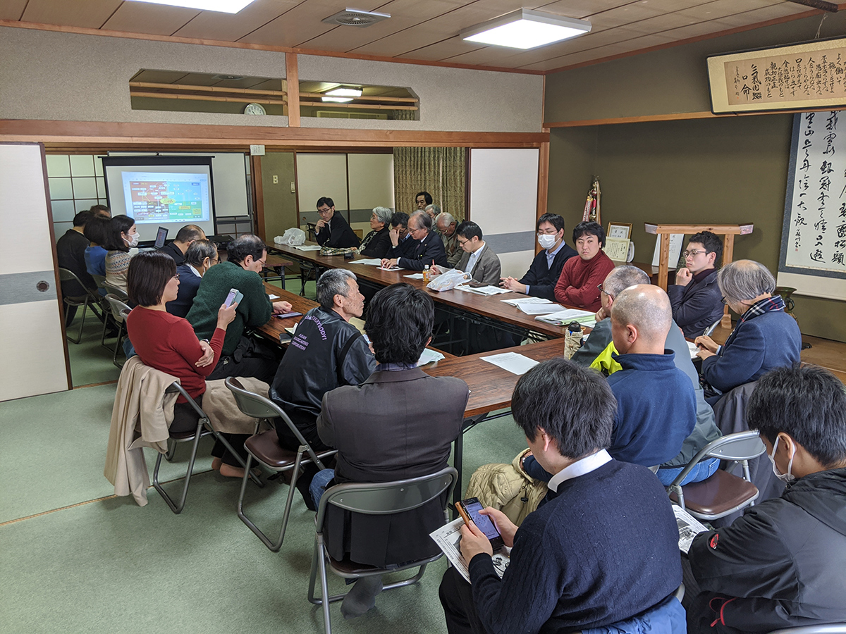 舞鶴のパーム油火力発電所問題の調査に訪れた自由法曹団京都府支部の弁護士達